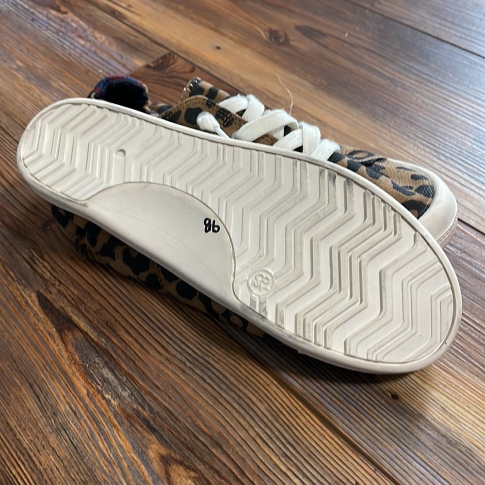 Madden sneakers size 8.5 - Picture 3 of 4